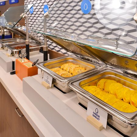 Holiday Inn Express & Suites Trinidad By Ihg Exteriör bild
