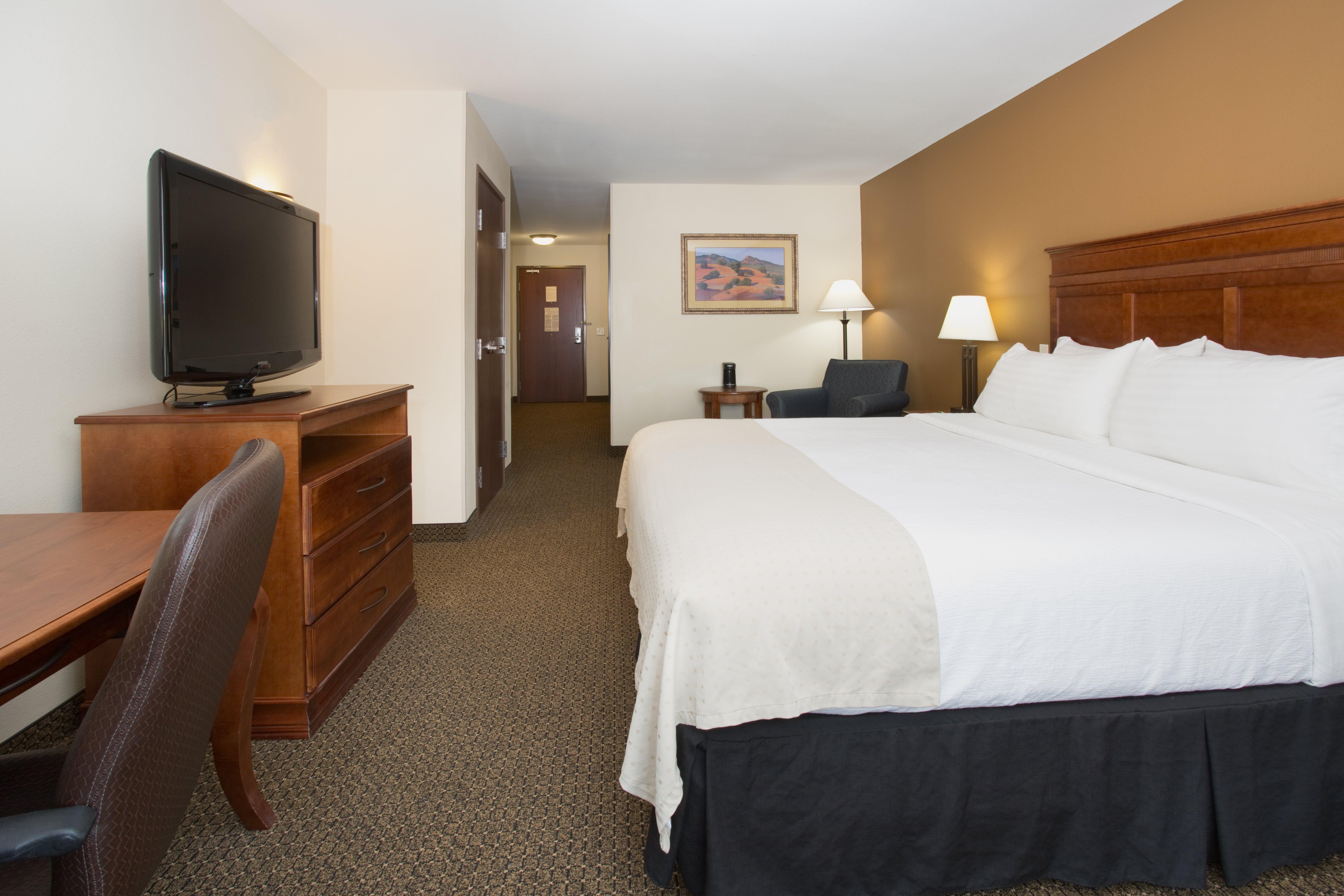 Holiday Inn Express & Suites Trinidad By Ihg Exteriör bild