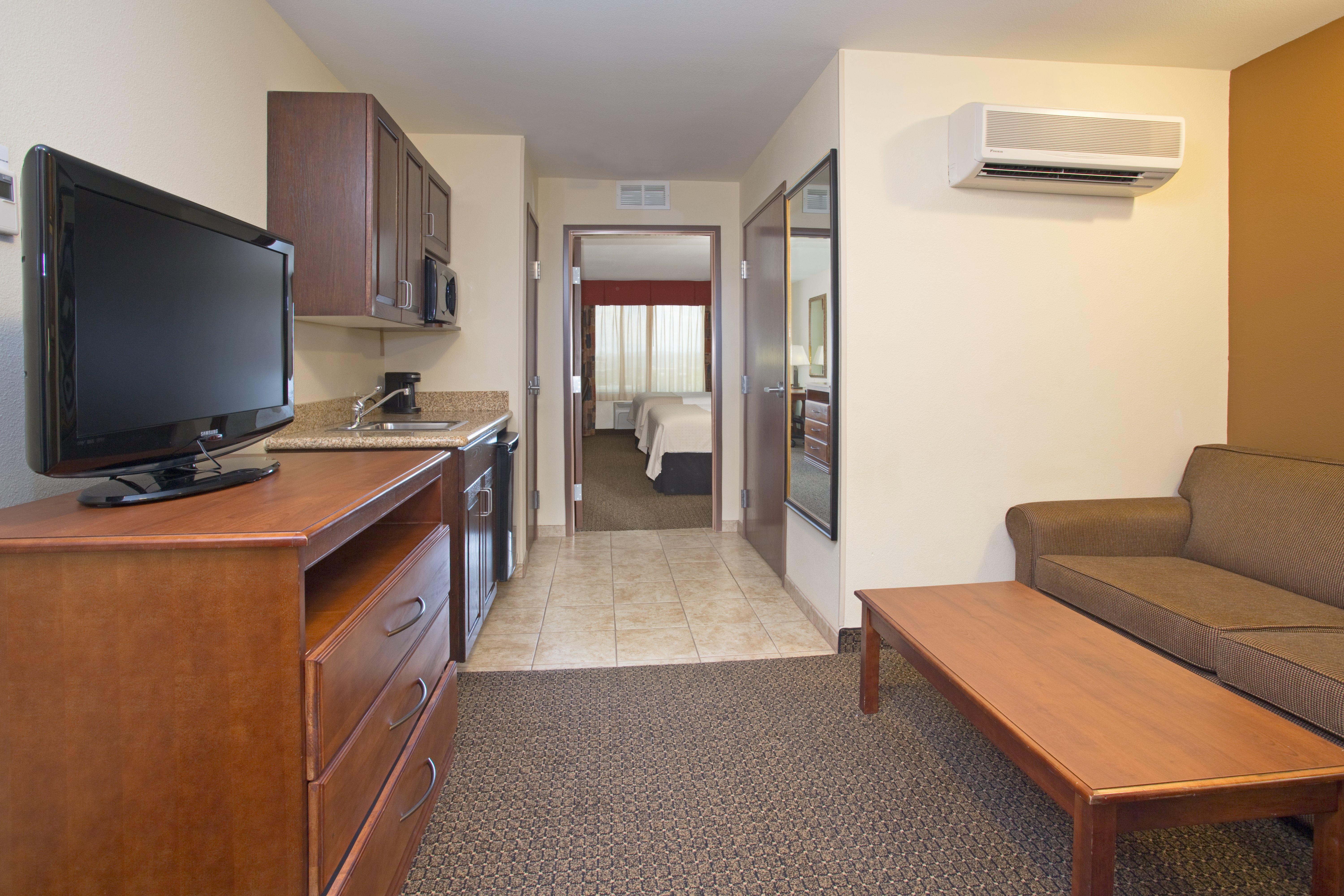 Holiday Inn Express & Suites Trinidad By Ihg Exteriör bild