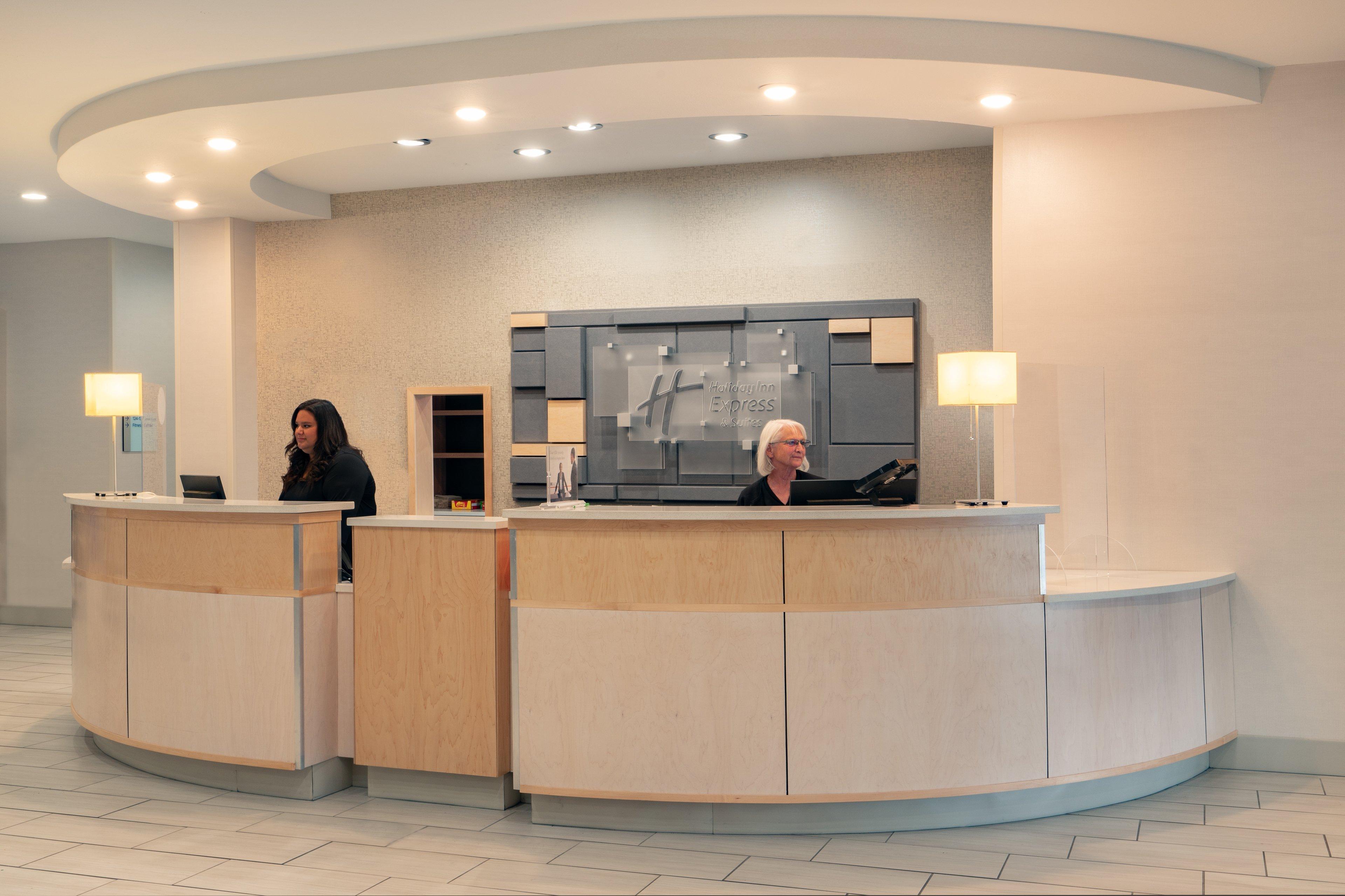 Holiday Inn Express & Suites Trinidad By Ihg Exteriör bild