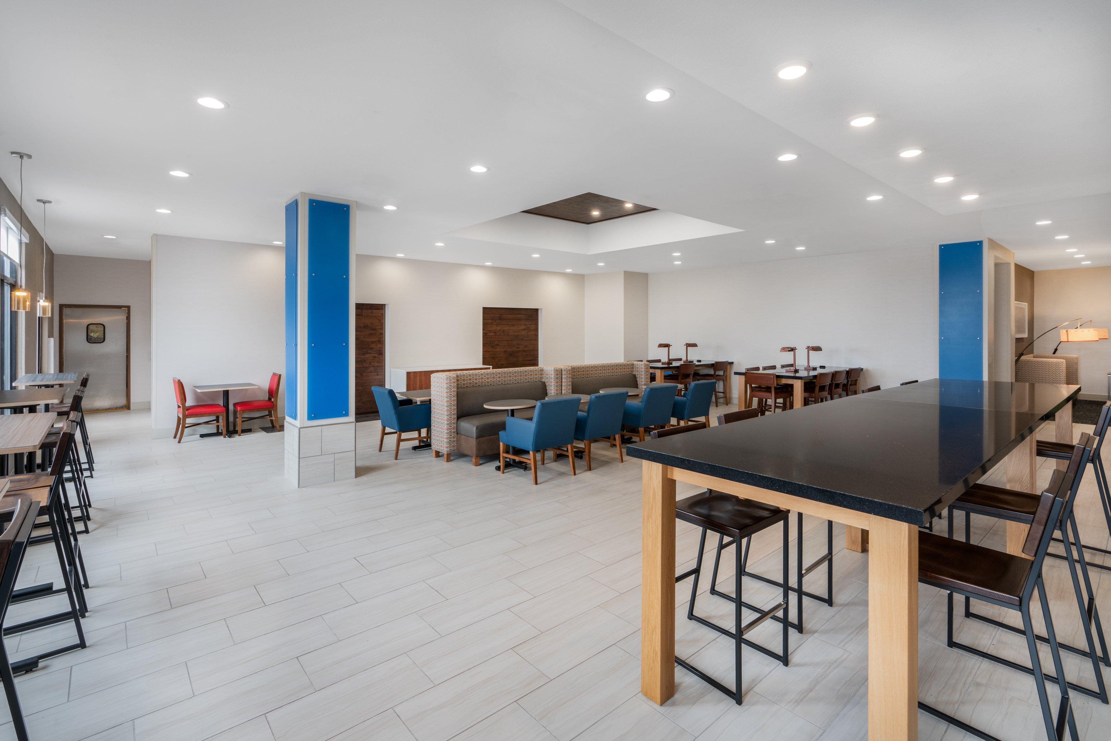 Holiday Inn Express & Suites Trinidad By Ihg Exteriör bild