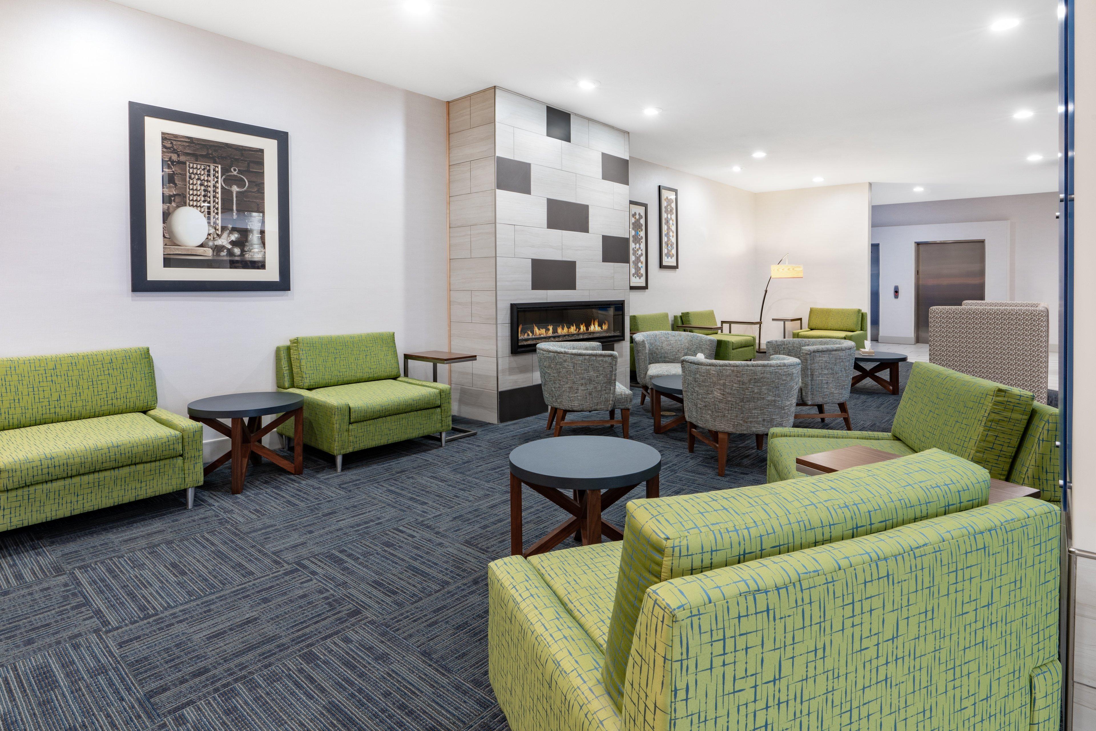 Holiday Inn Express & Suites Trinidad By Ihg Exteriör bild