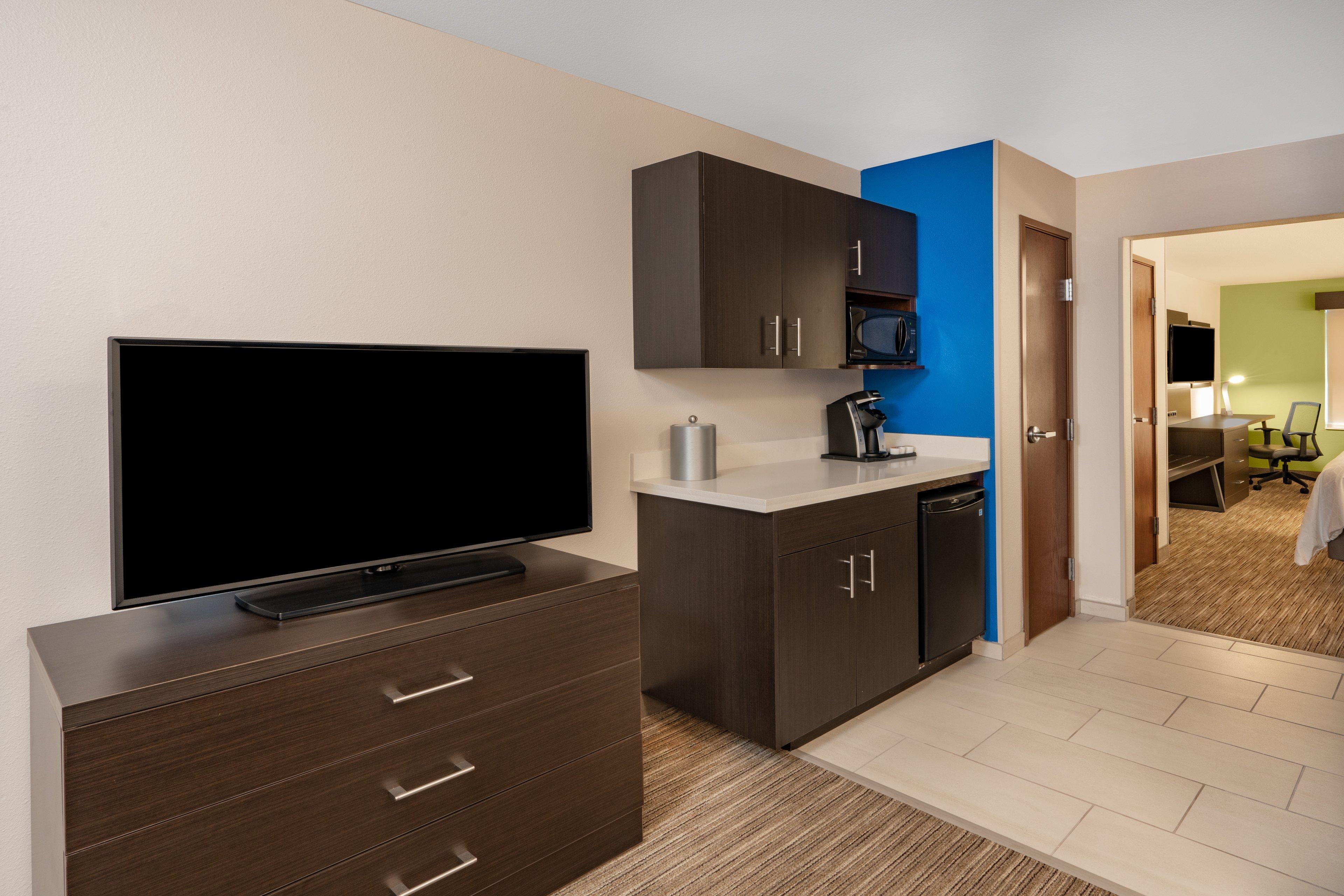 Holiday Inn Express & Suites Trinidad By Ihg Exteriör bild
