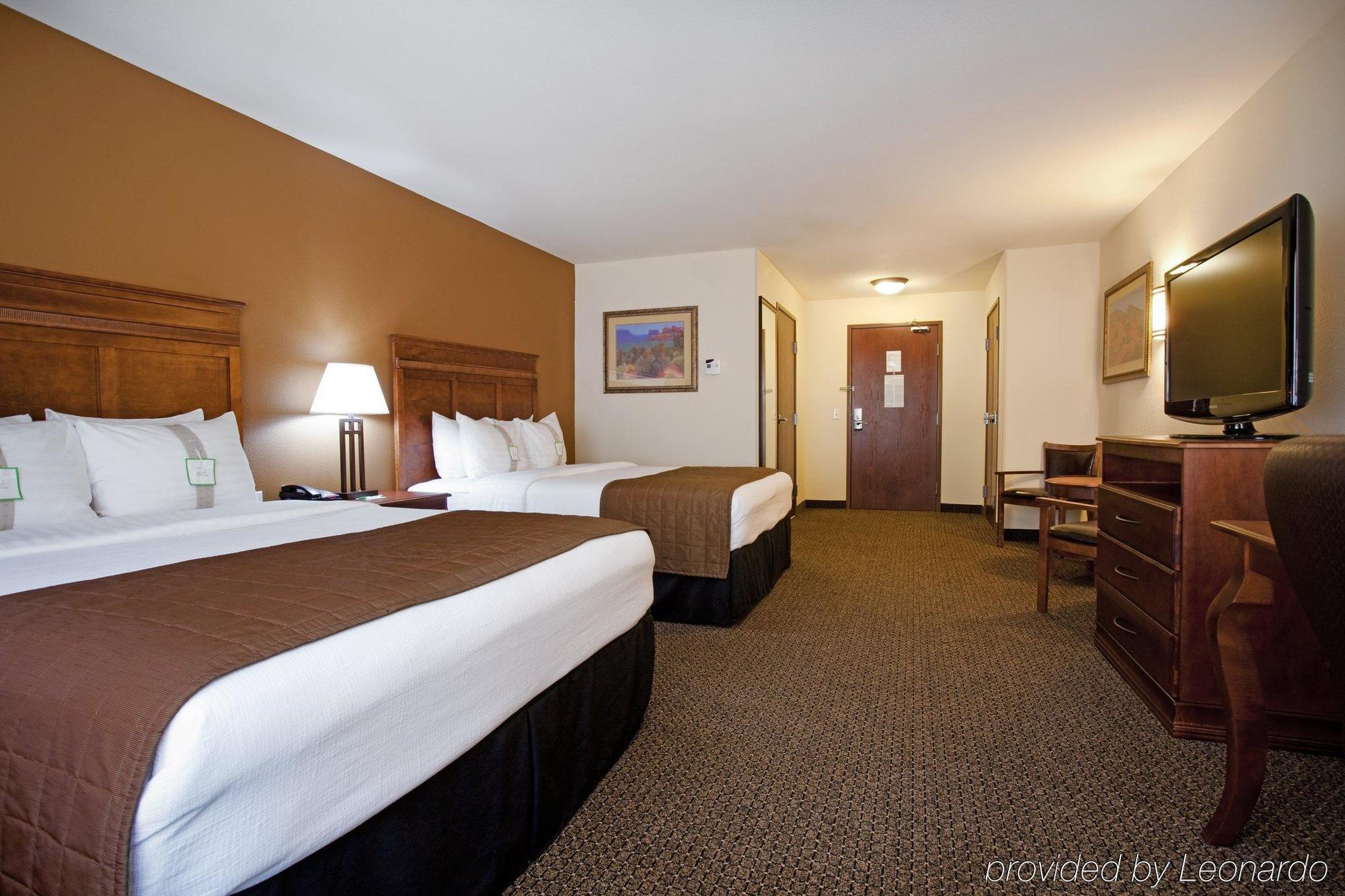 Holiday Inn Express & Suites Trinidad By Ihg Exteriör bild