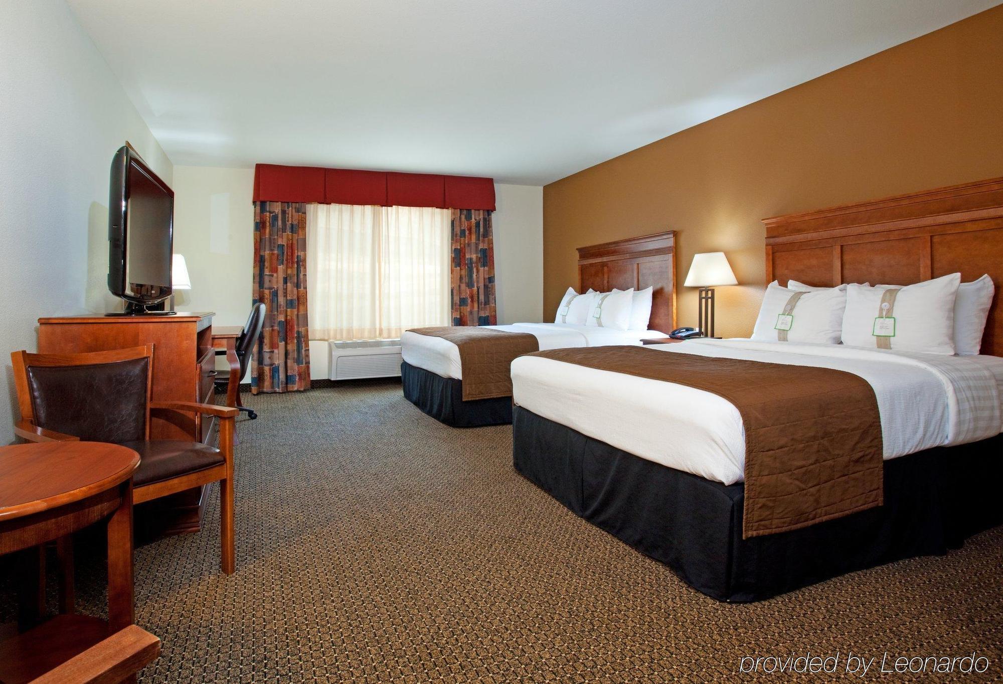 Holiday Inn Express & Suites Trinidad By Ihg Exteriör bild