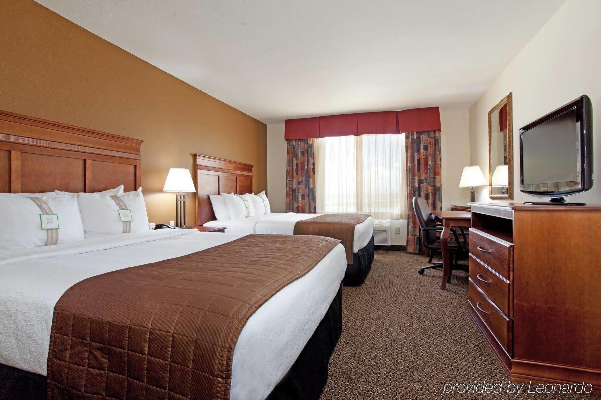 Holiday Inn Express & Suites Trinidad By Ihg Exteriör bild